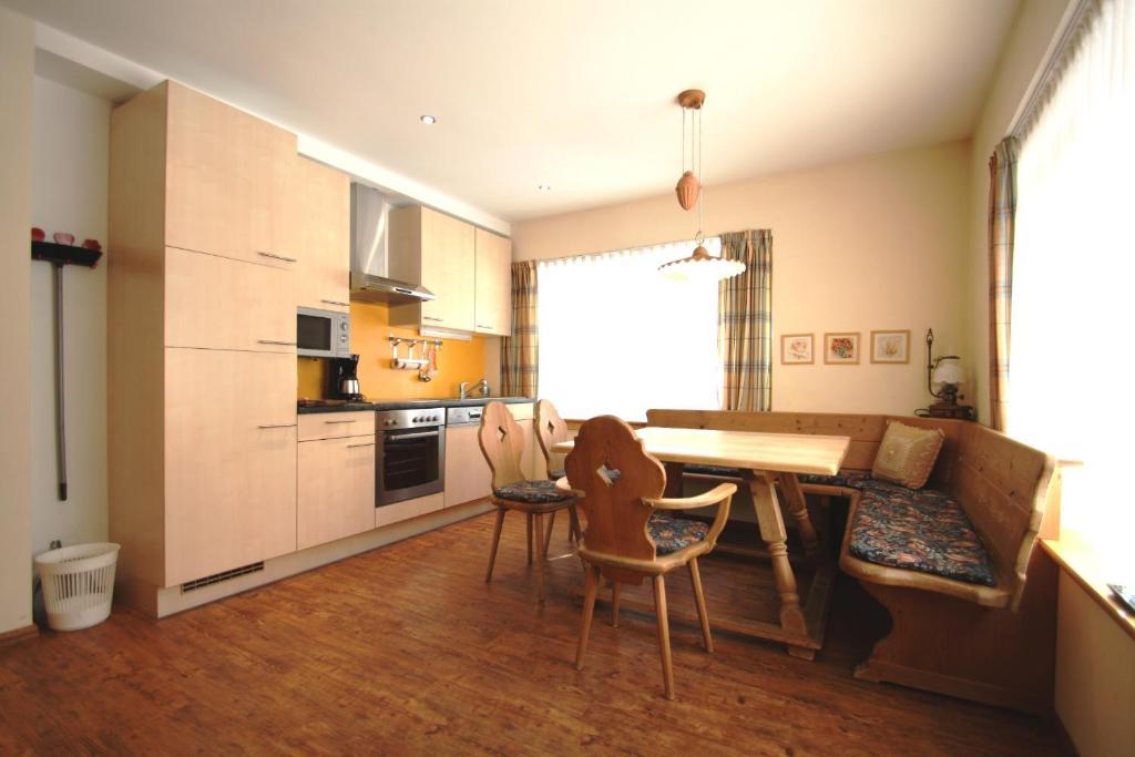 Appartements Reiterhaus Wagrain Zimmer foto